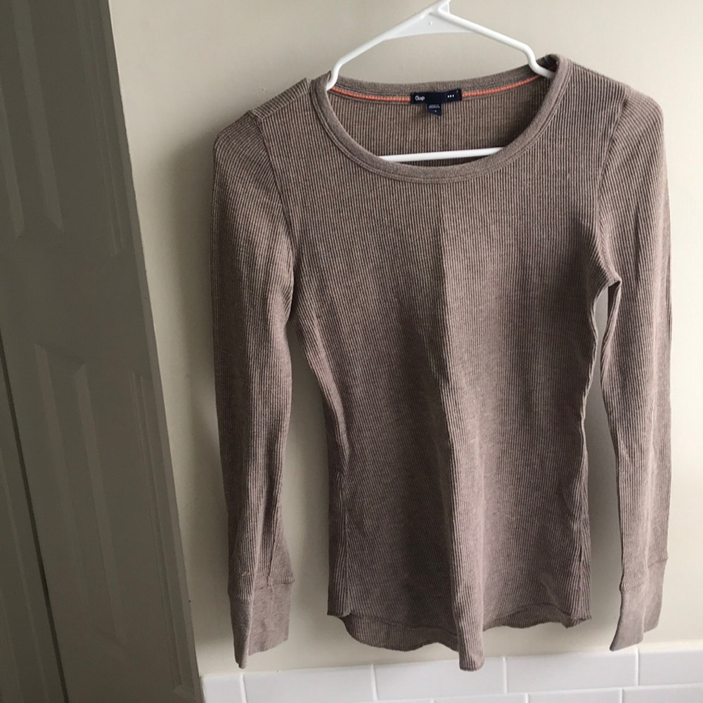 Taupe long sleeve shirt